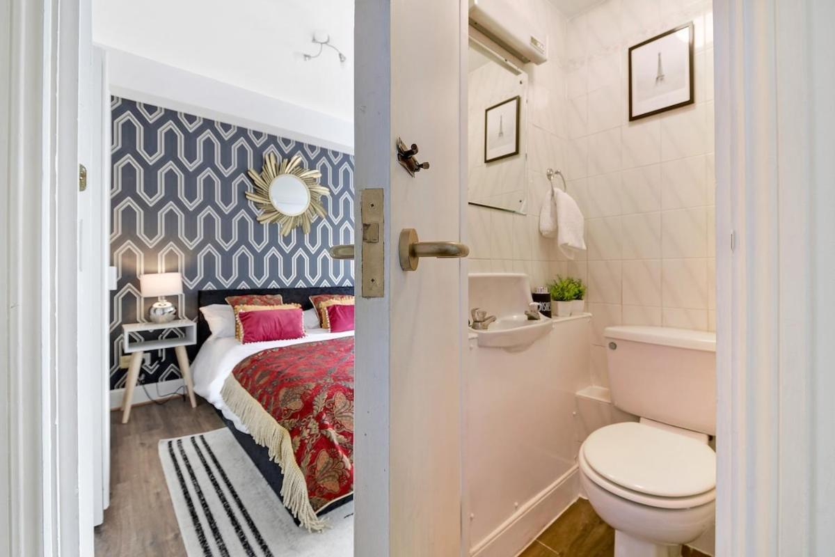 Stylish & Comfy At Chelsea Cloisters - Walk To Tube & Bus Apartamento