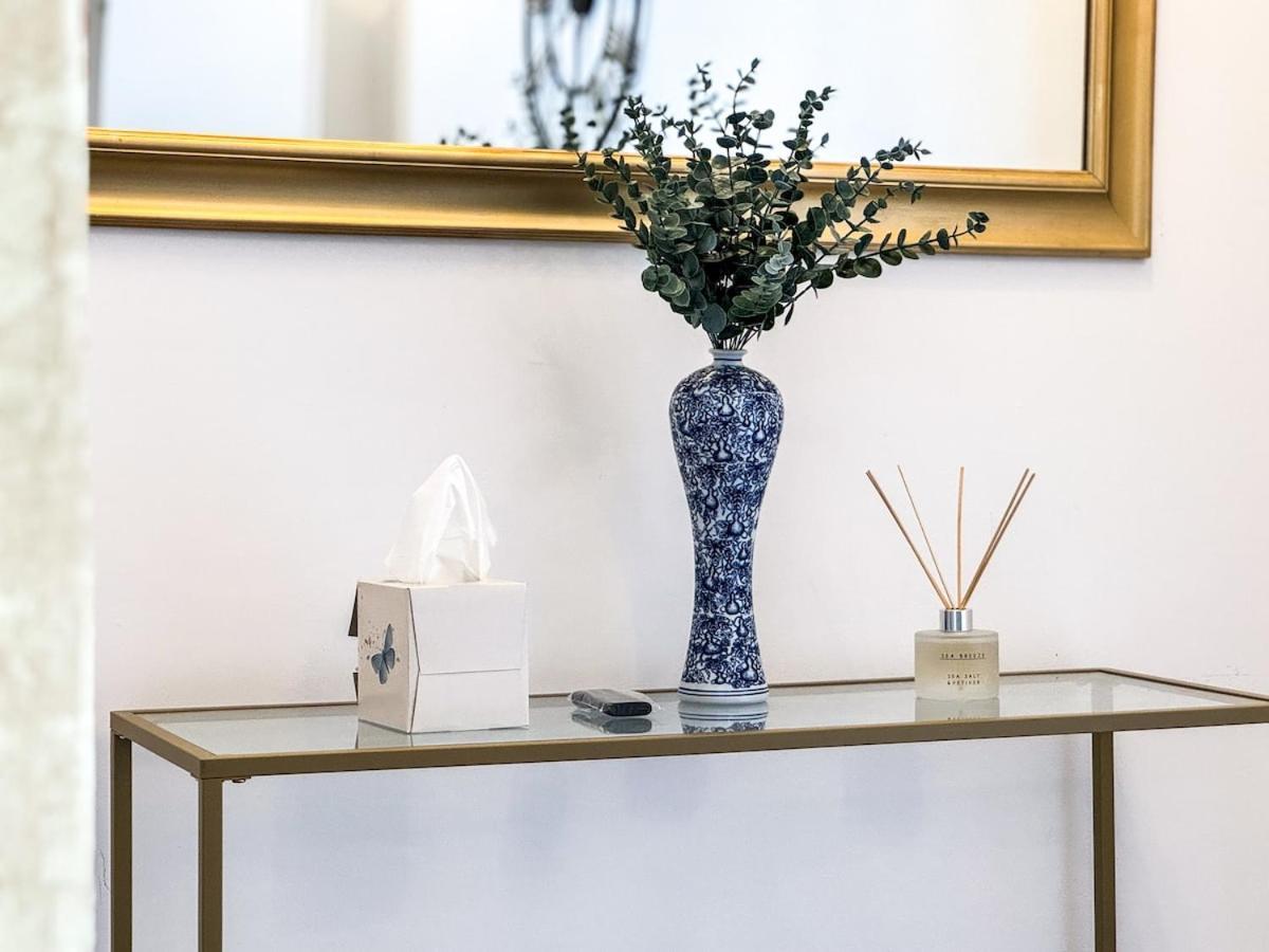 Stylish & Comfy At Chelsea Cloisters - Walk To Tube & Bus